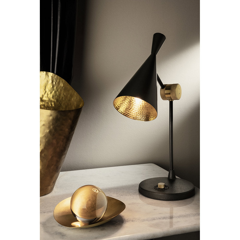 Beat Table Lamp