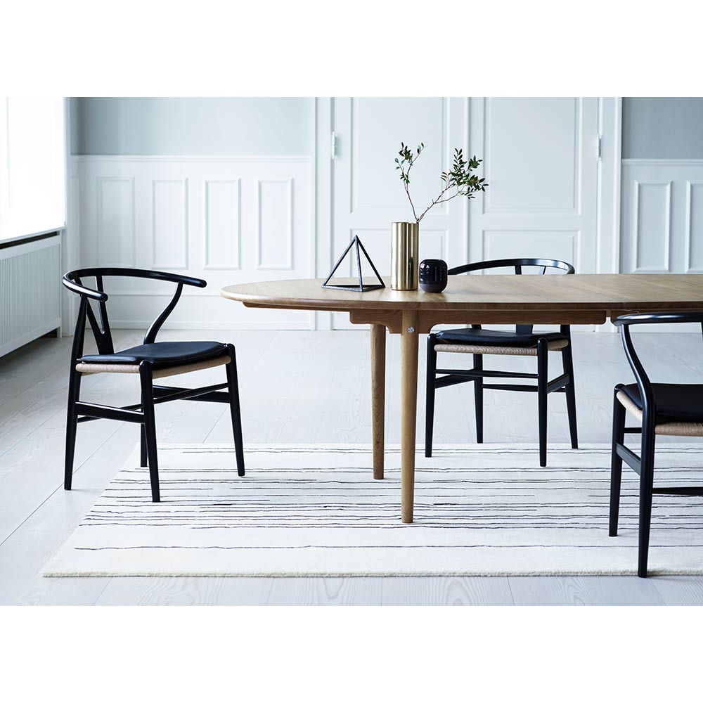 CH339 Dining Table - Beech