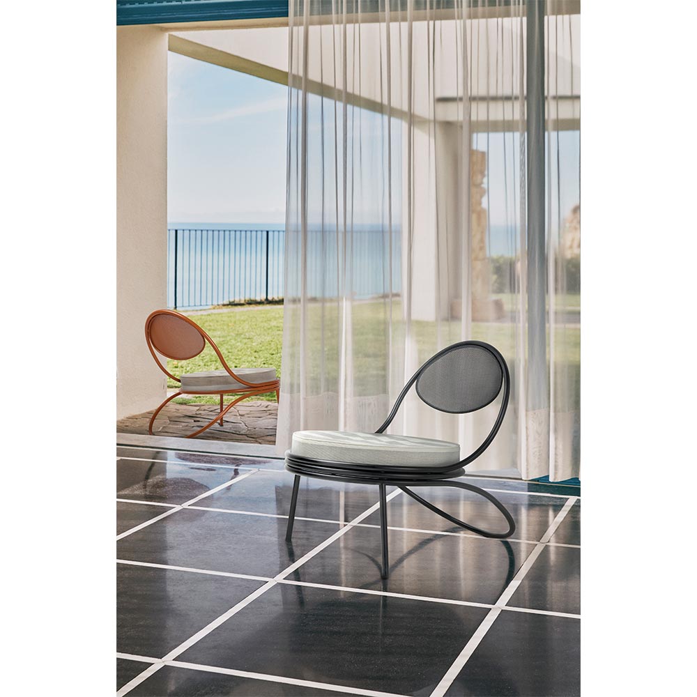 Copacabana Outdoor Lounge Chair - Leslie Stripe 020, Black Semi Matte Base