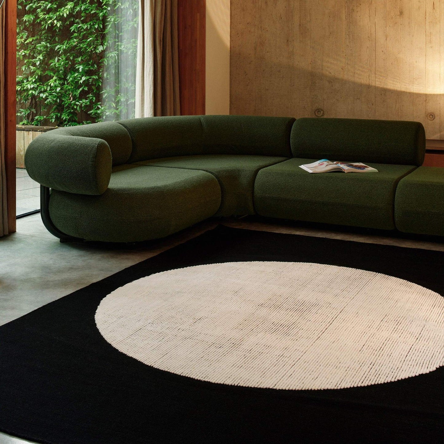Disc Rug - Black & White