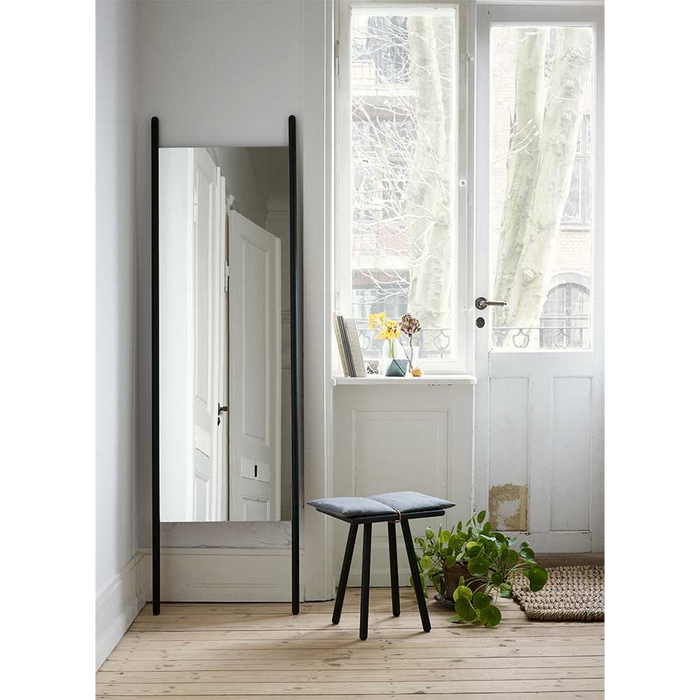 Georg Mirror