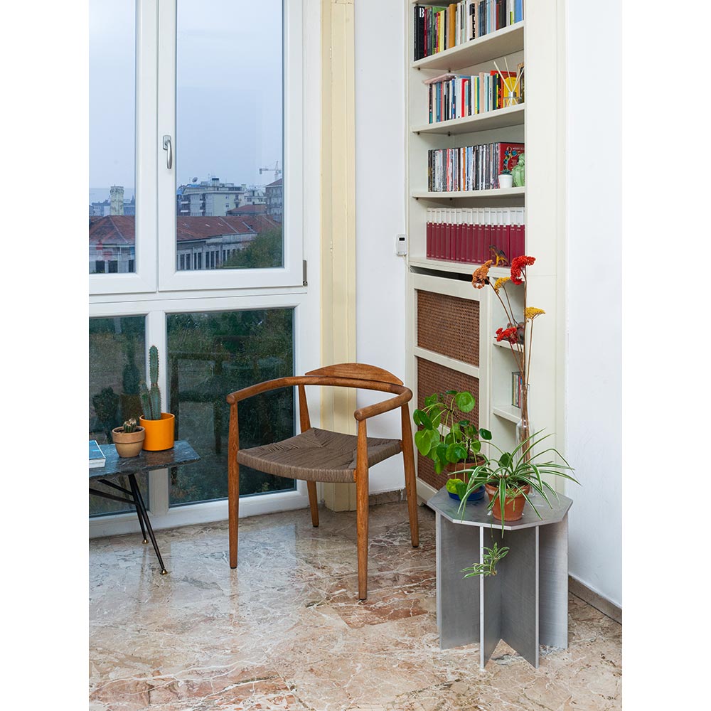 NM10 Side Table