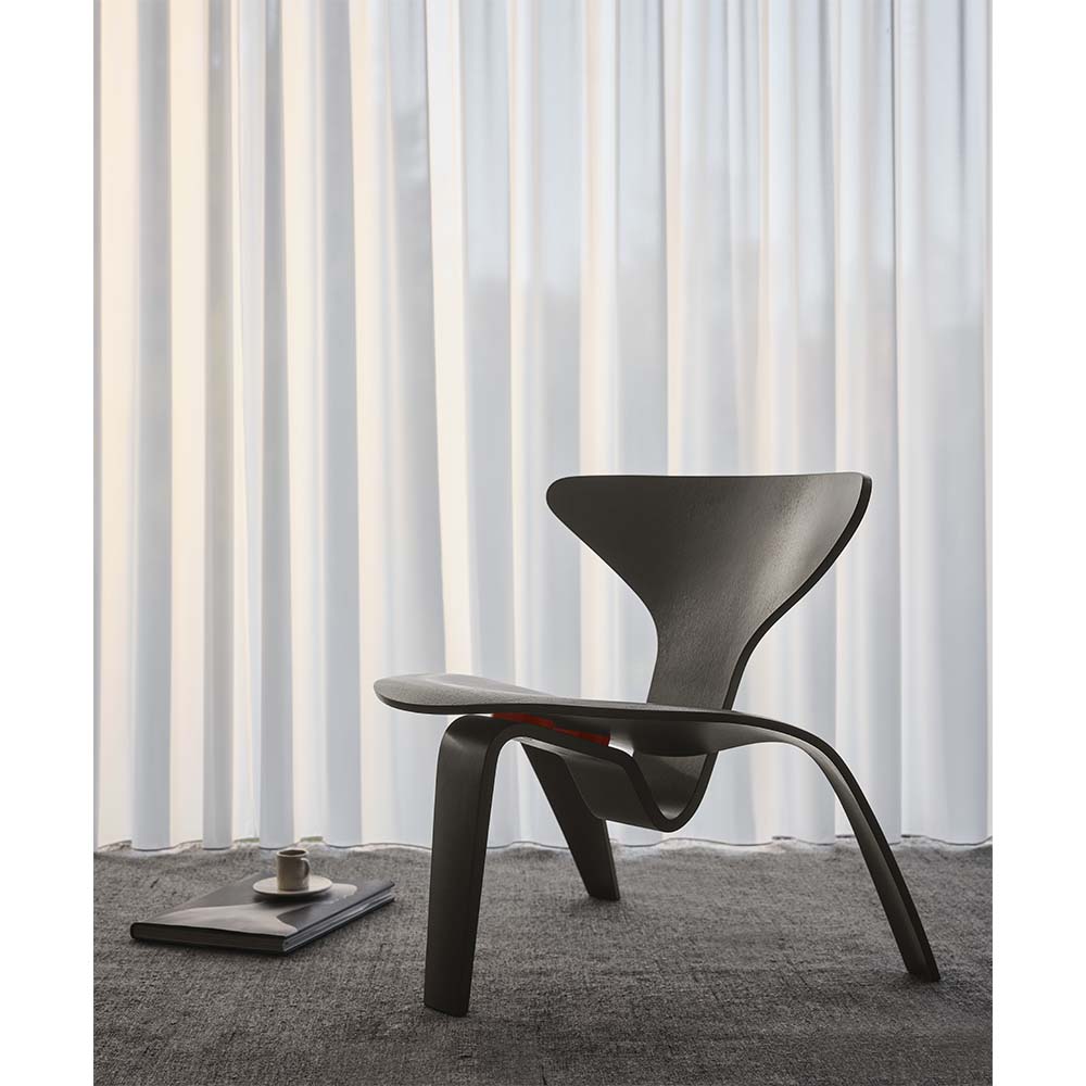 PK0 A Lounge Chair - Black Colored Ash