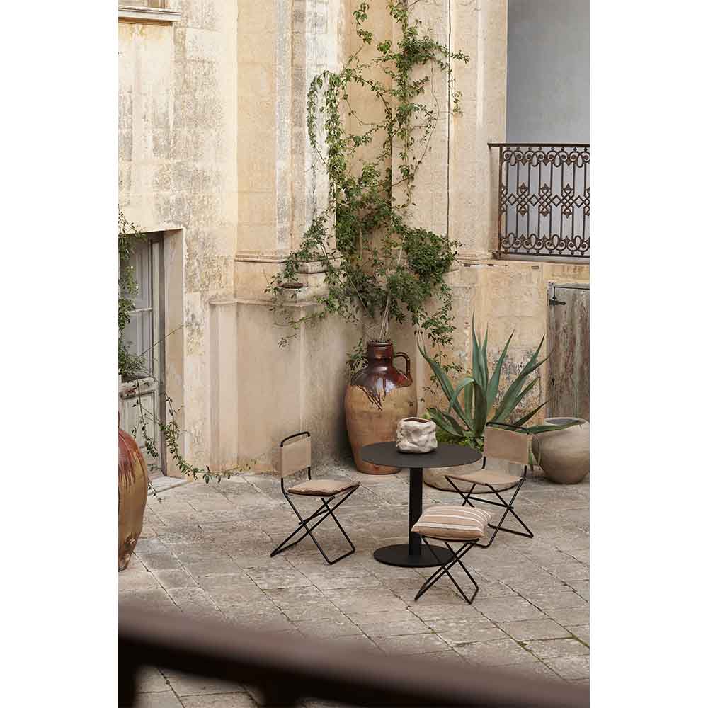Pond Outdoor Dining Table