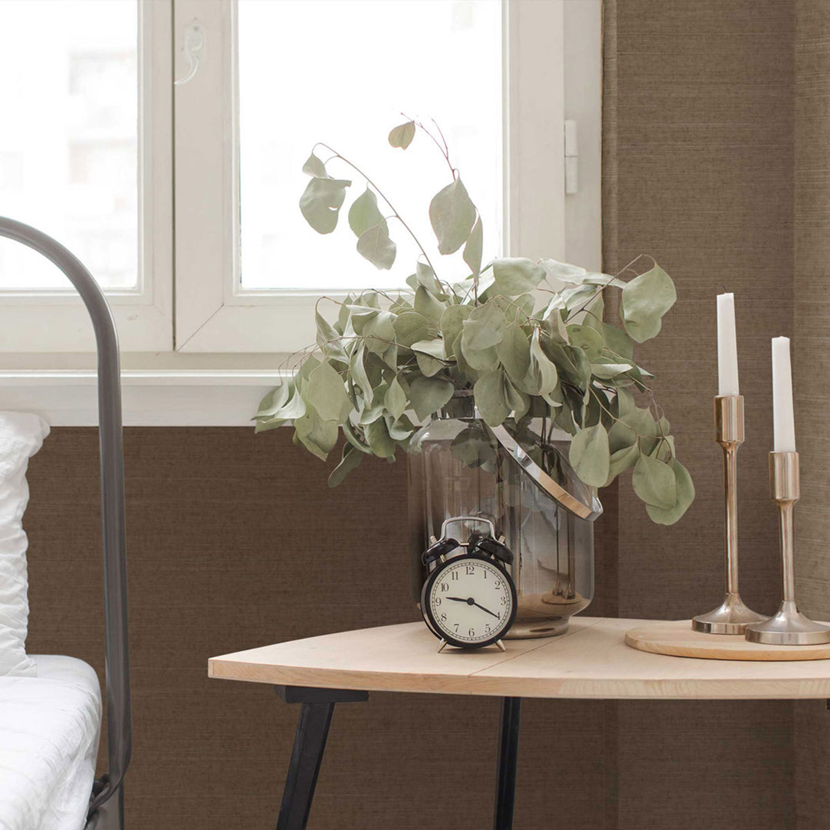 Sisal Monochromatic Grasscloth Wallpaper - Earthy Mushroom