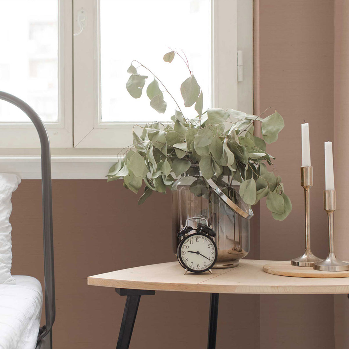 Sisal Monochromatic Grasscloth Wallpaper - Pale Blush Pink