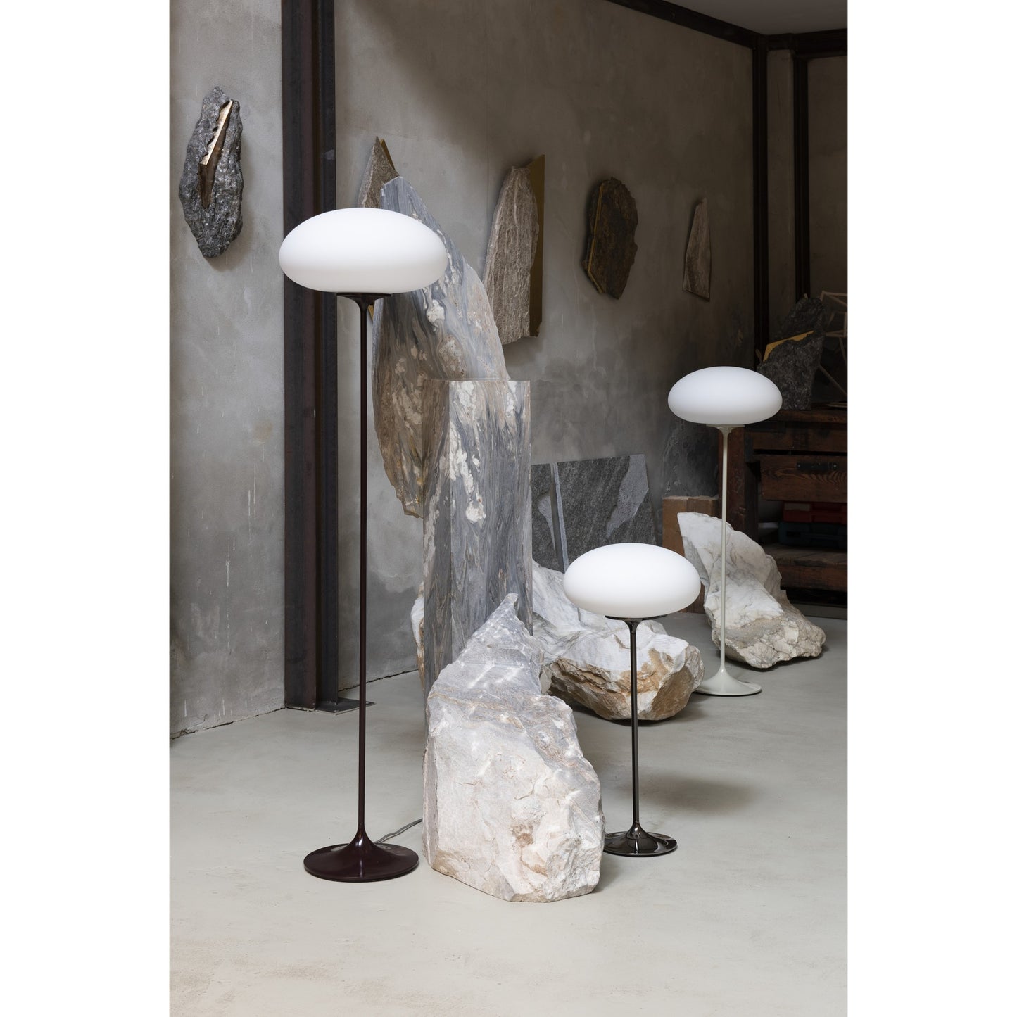 Stemlite Floor Lamp - Pebble Gray