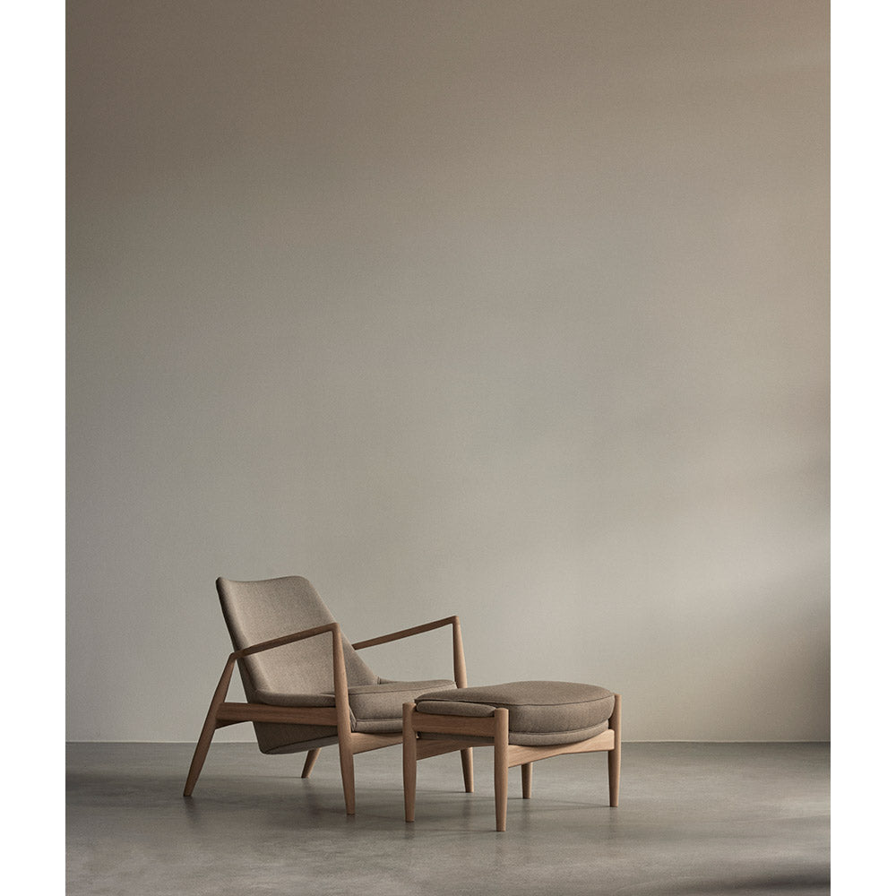 The Seal Low Back Lounge Chair - Natural Oak