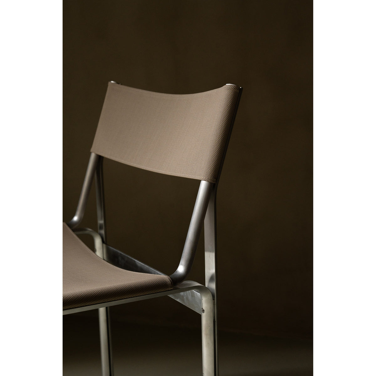 Union Chair - Sandstone Mesh, Aluminum