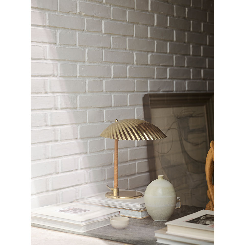 5321 Table Lamp - Brass