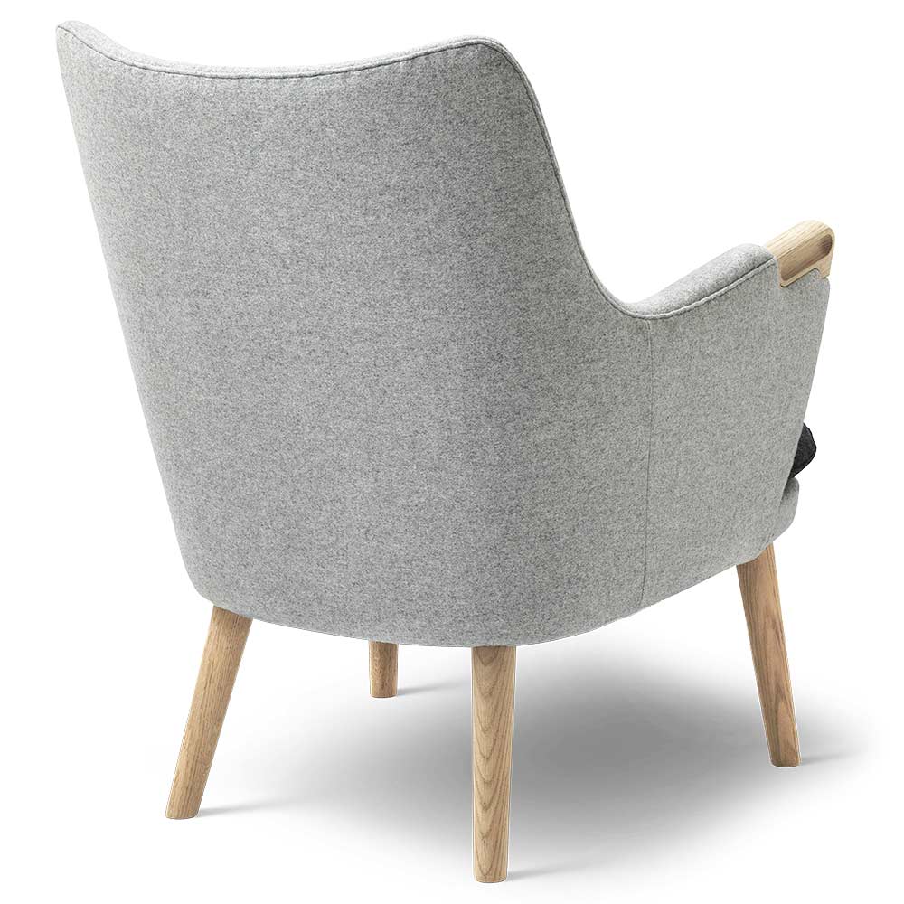 CH71 Lounge Chair