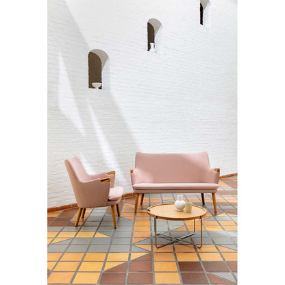 CH71 Lounge Chair