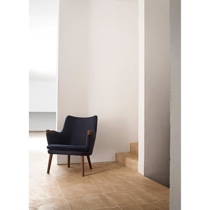 CH71 Lounge Chair