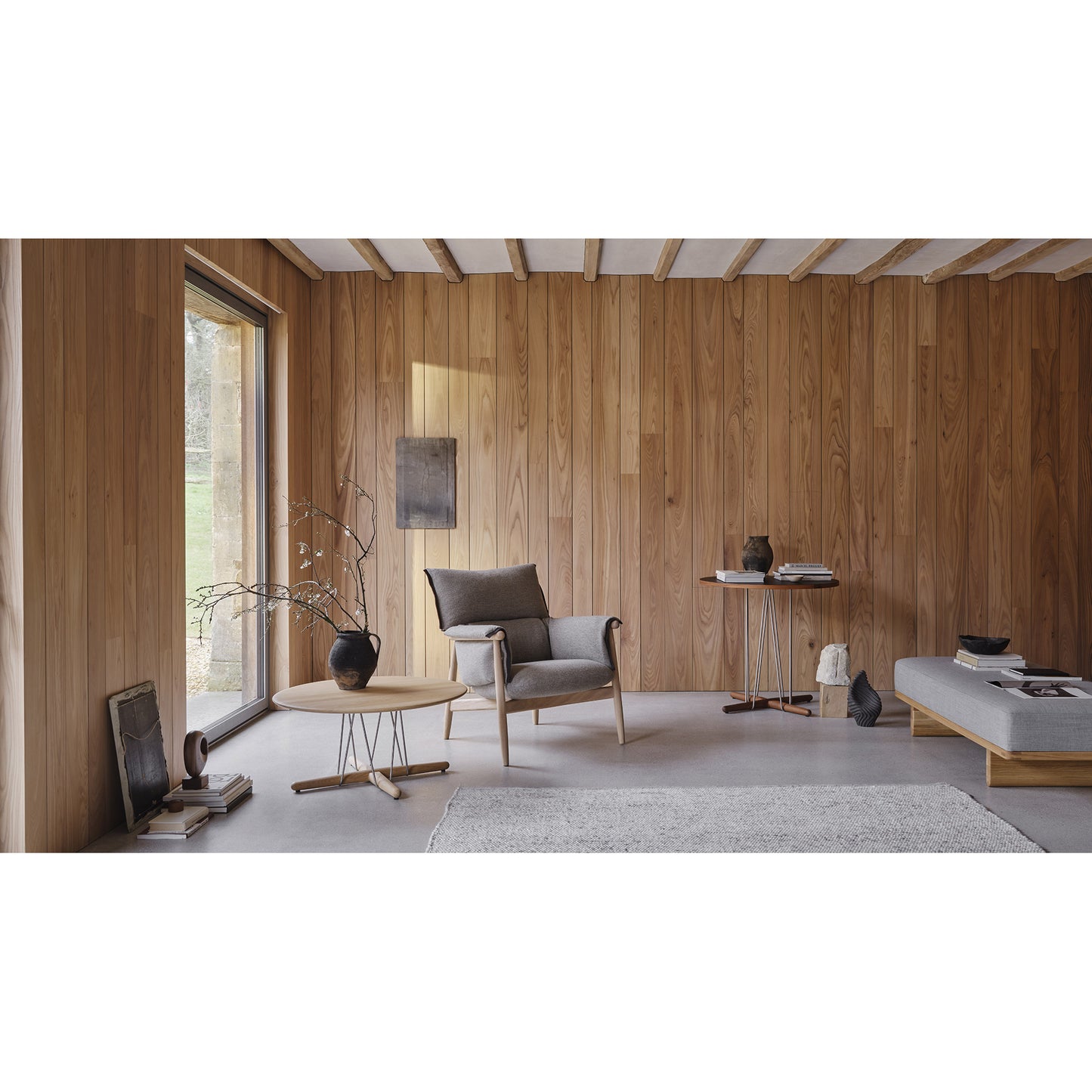 E015 Embrace Lounge Chair