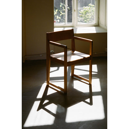 Armrest Chair 01 - Warm Brown Birch