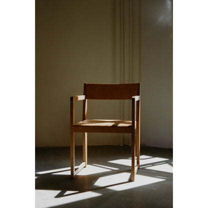 Armrest Chair 01 - Warm Brown Birch