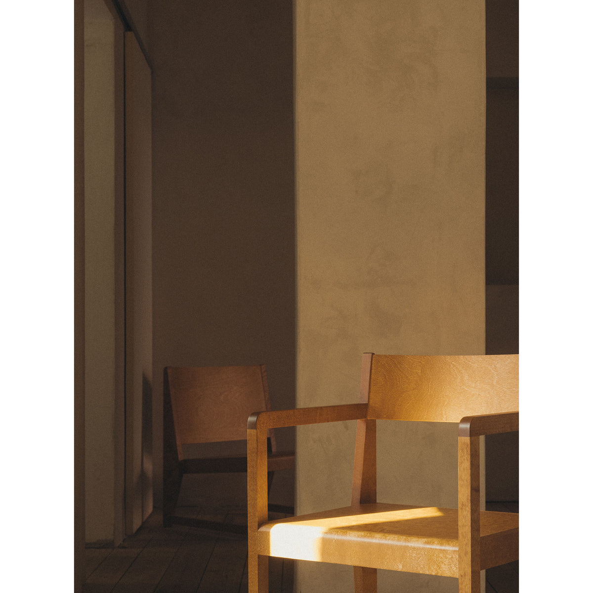 Armrest Chair 01 - Warm Brown Birch