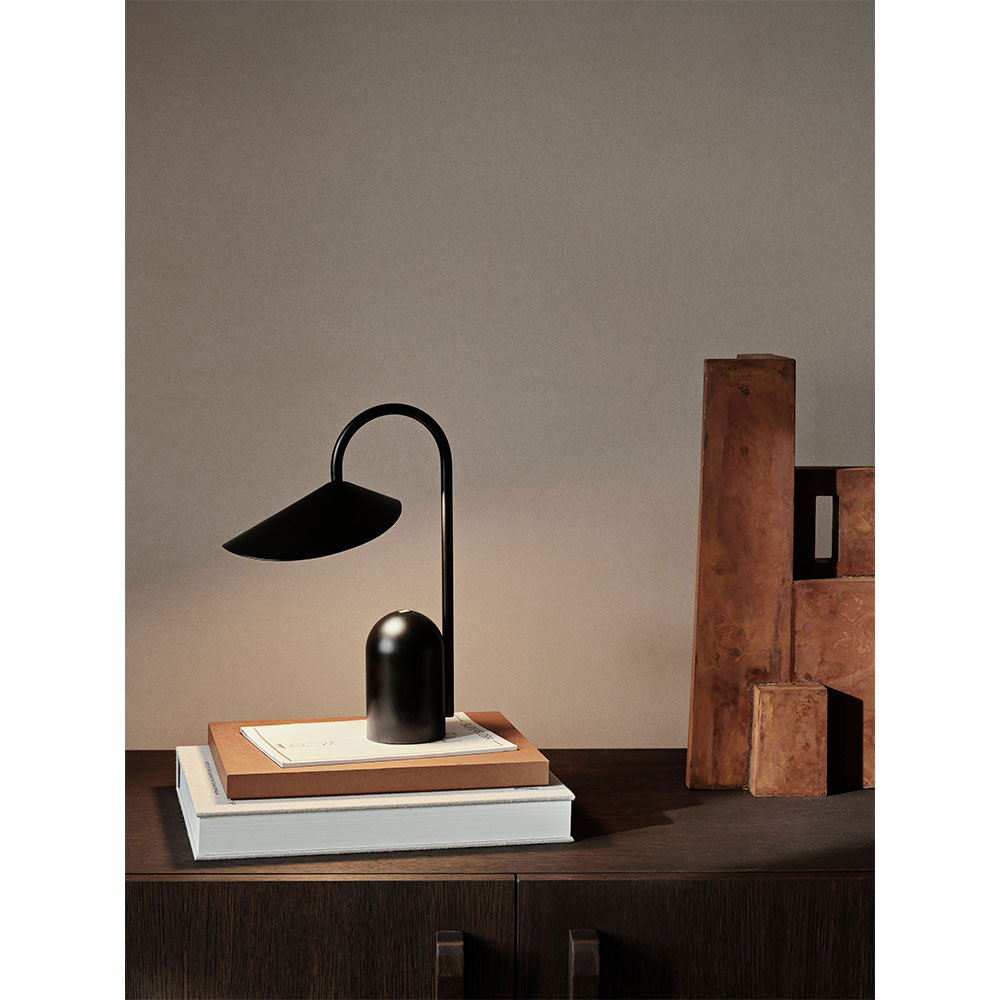 Arum Portable Lamp - Black