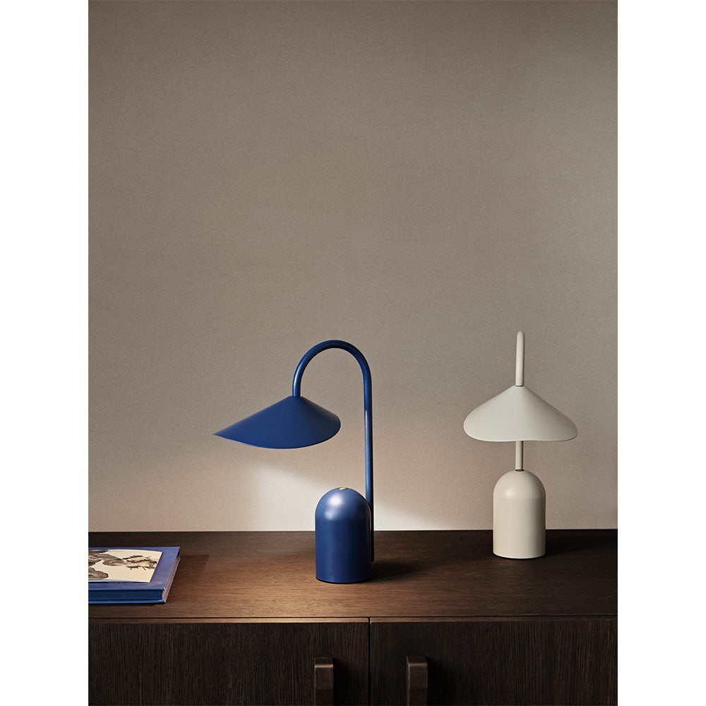 Arum Portable Lamp - Bright Blue