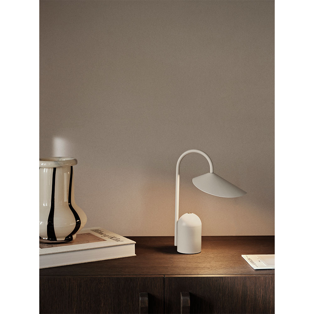 Arum Portable Lamp - Cashmere