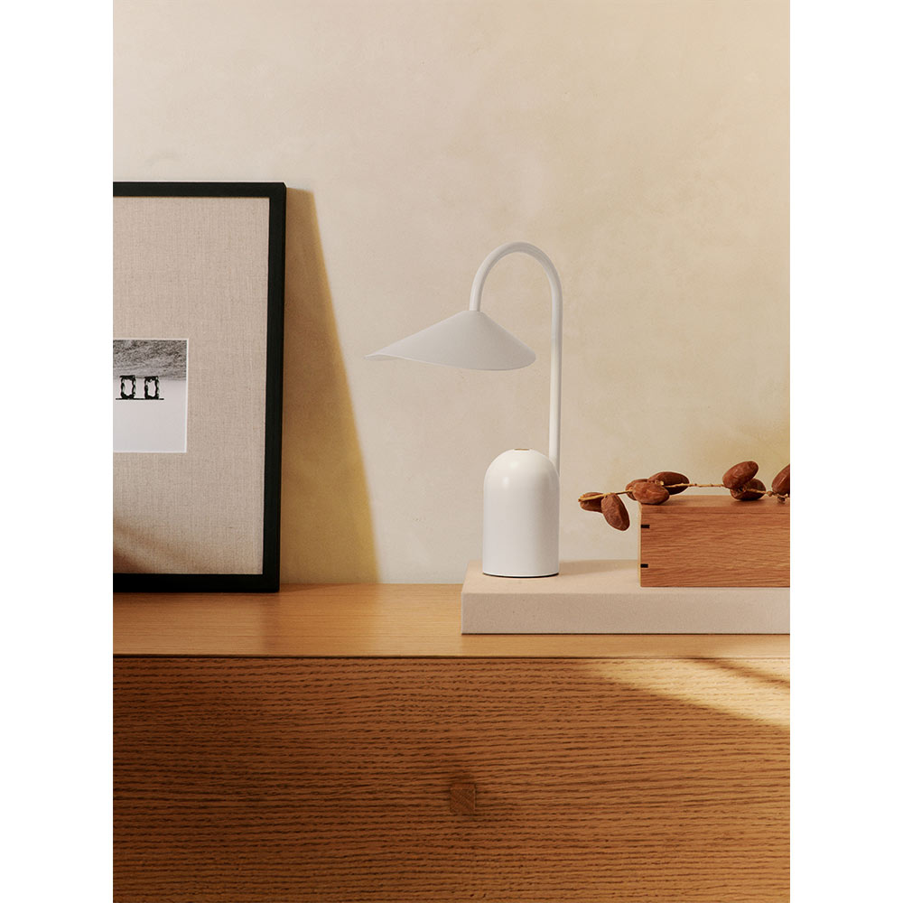 Arum Portable Lamp - White