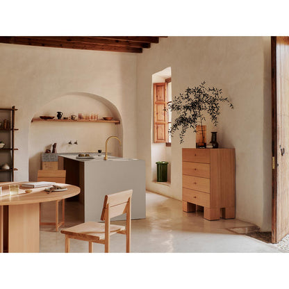 Aukko Dining Table