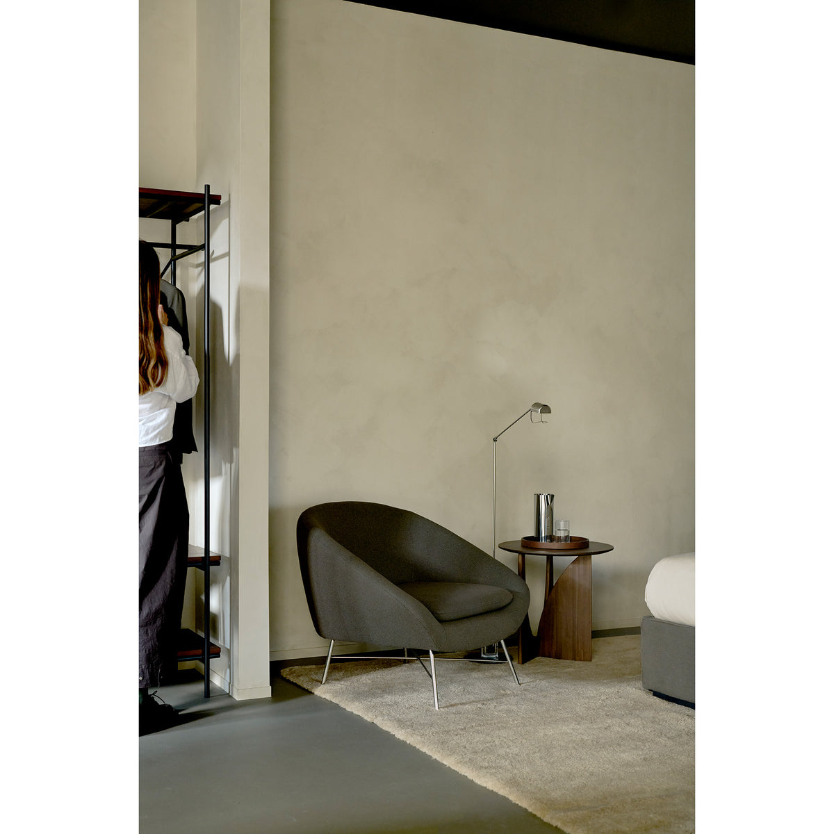 Barrow Lounge Chair - Paon Fabric