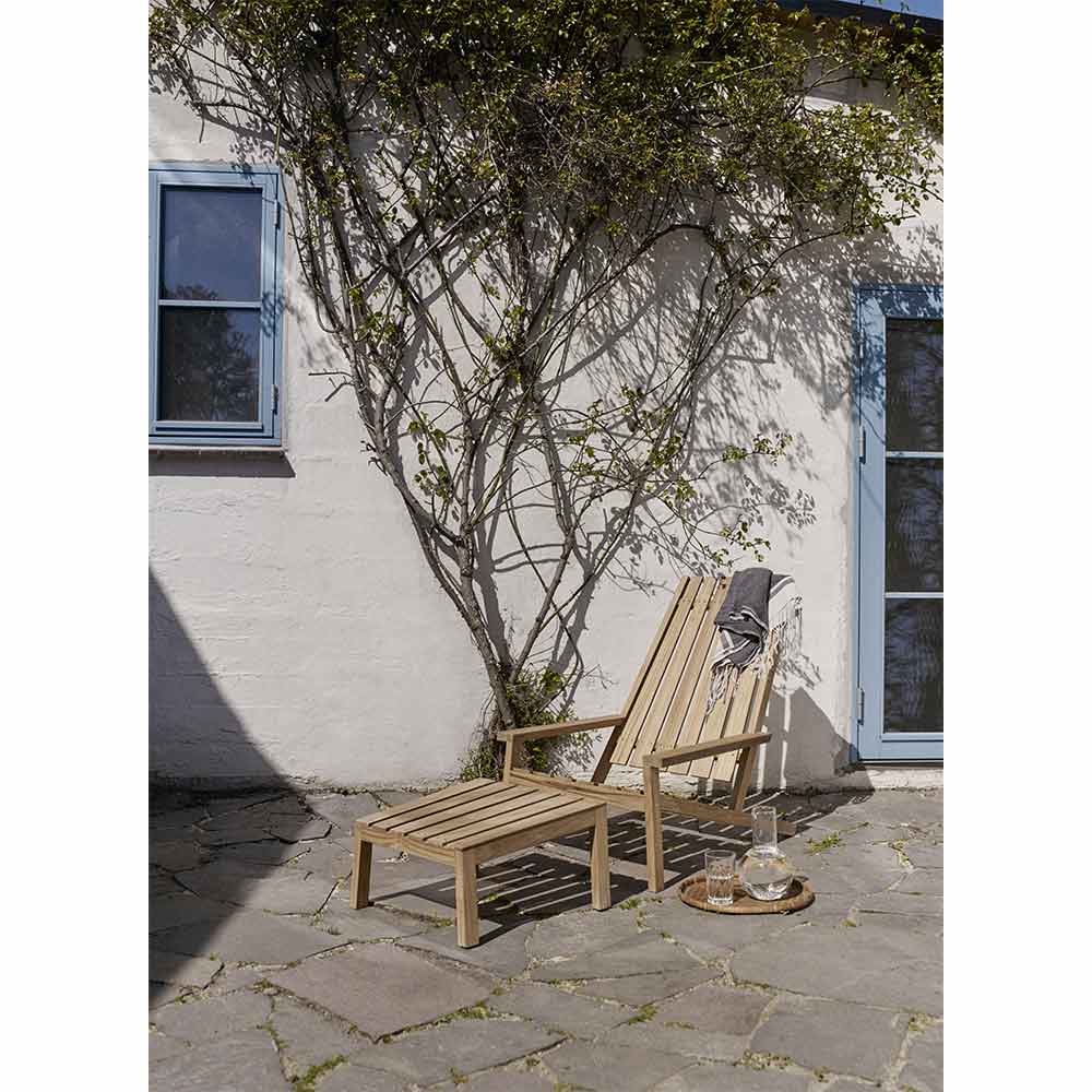 Fritz Hansen Between Lines Deck Chair and Foot Stool - Thumbnail 3