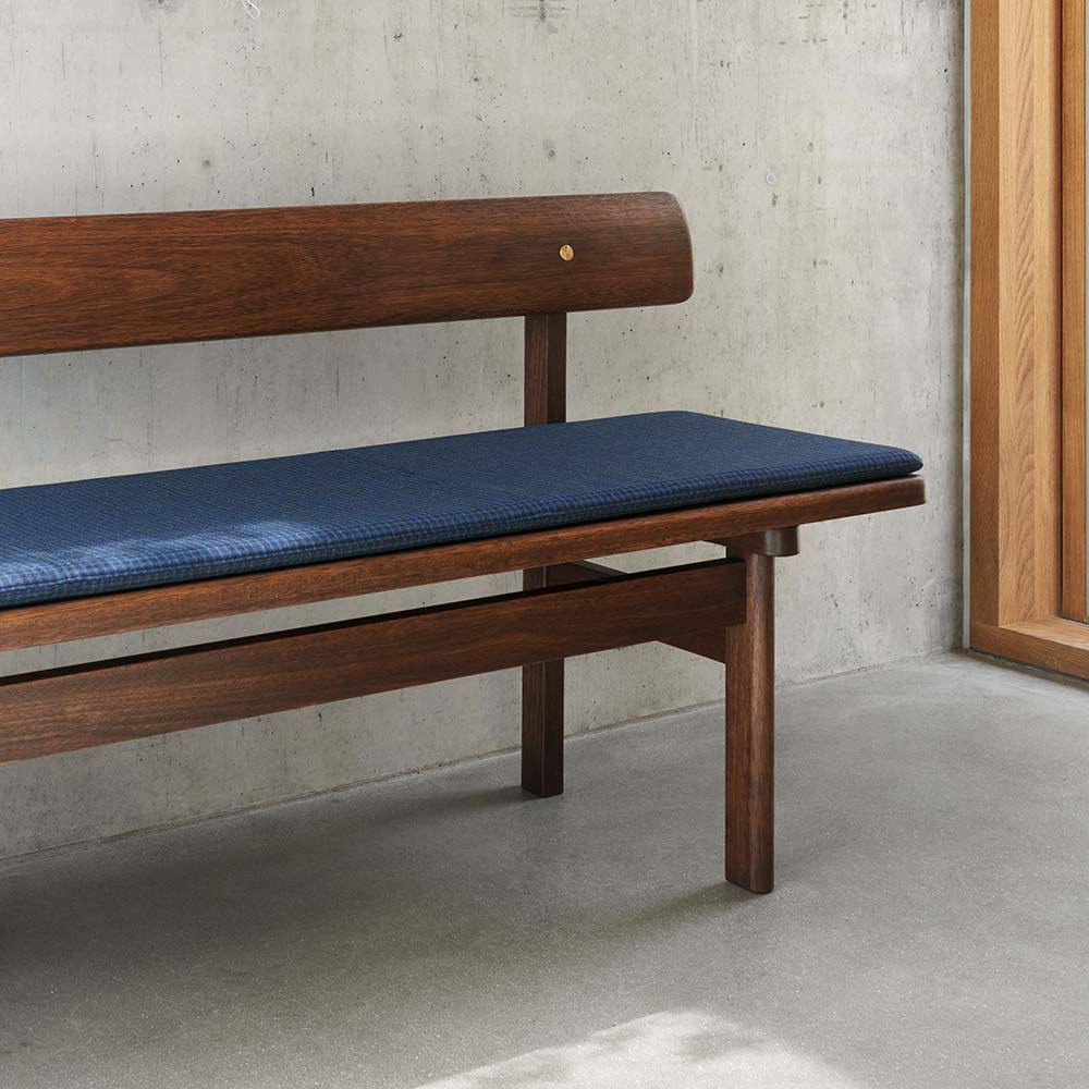 BM0699 Asserbo Bench With Backrest
