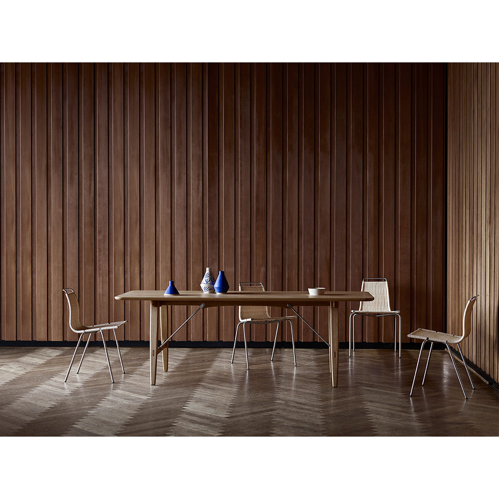 BM1160 Hunting Dining Table - Oak