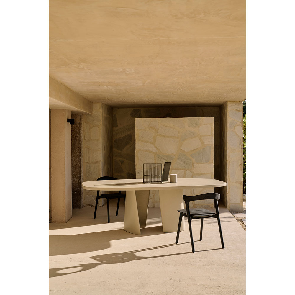 Canyon Outdoor Dining Table