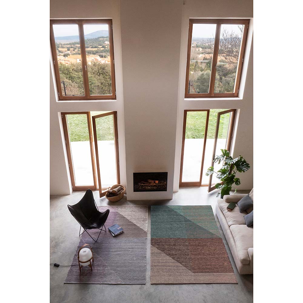 Capas 2 Rug