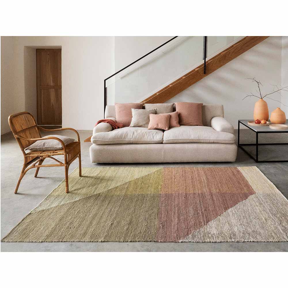 Capas 5 Rug