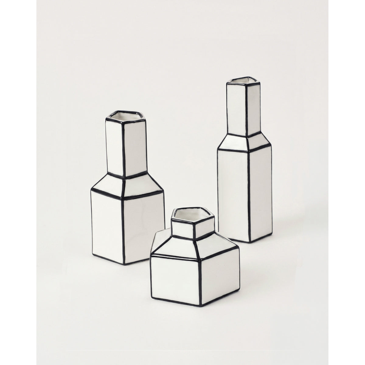 Carte Blanche Black and White Vase - Medium