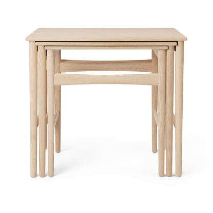 CH004 Nesting Tables - Oak