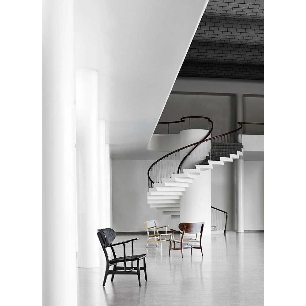 CH22 Lounge Chair - Black Oak