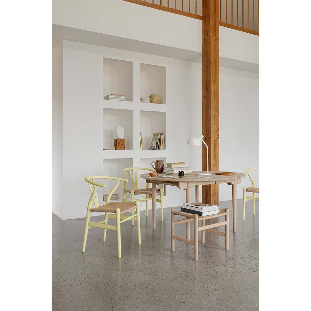 CH24 Wishbone Dining Chair - Hollyhock