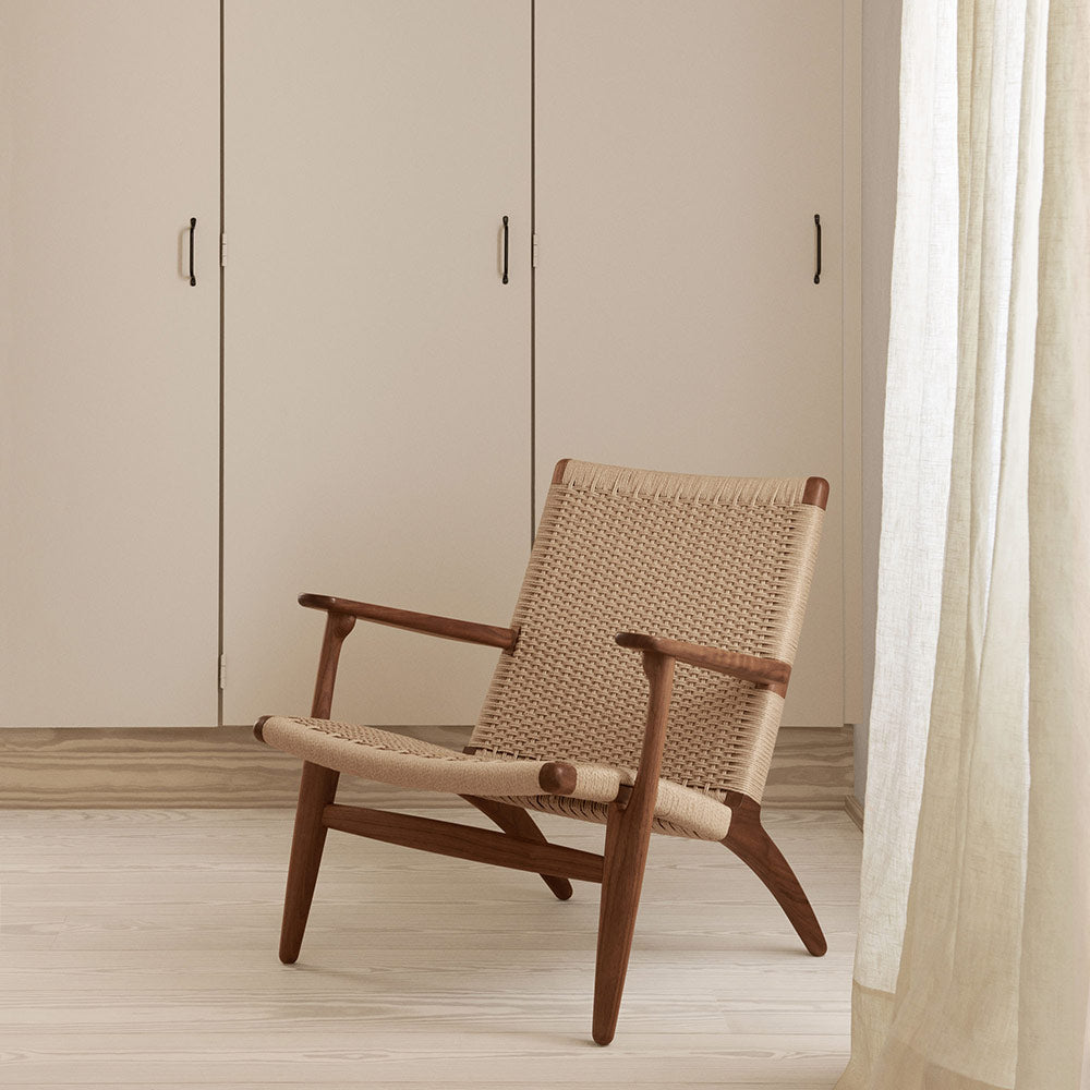 CH25 Easy Lounge Chair - Natural Paper Cord, Walnut Oil