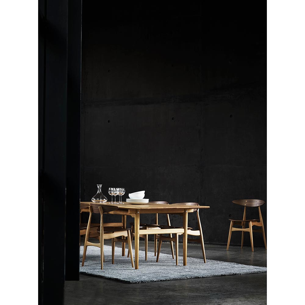 CH327 Dining Table