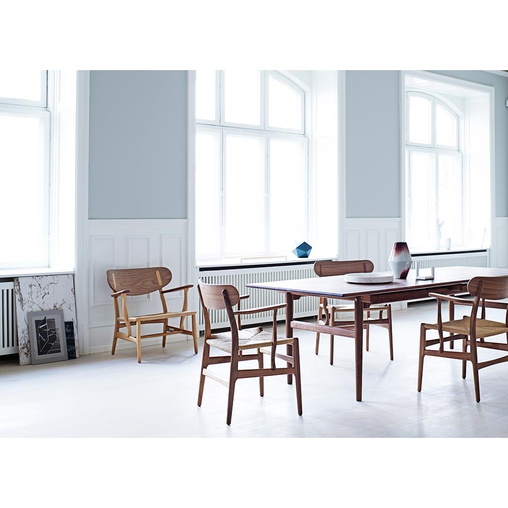 CH327 Dining Table