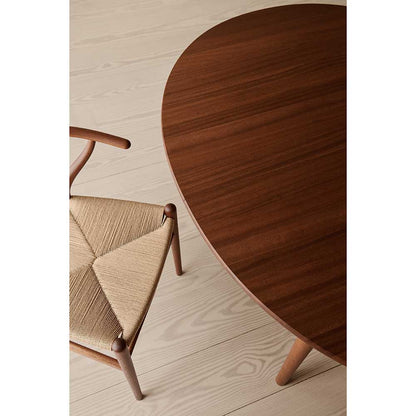 CH337 Dining Table - Mahogany