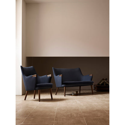 CH71 Lounge Chair
