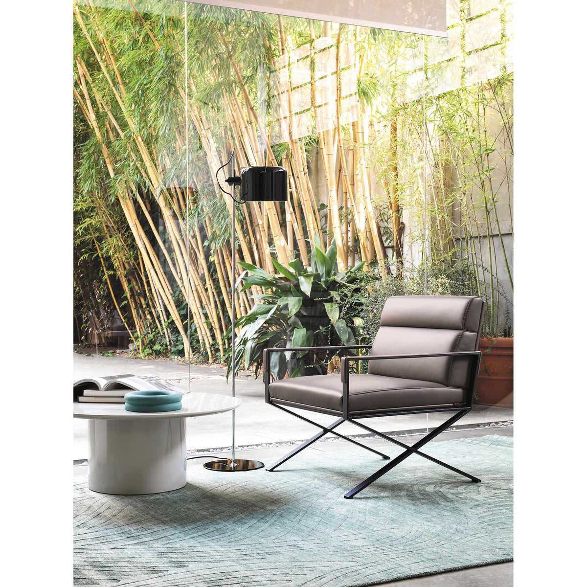 Coupe Floor Lamp - Black