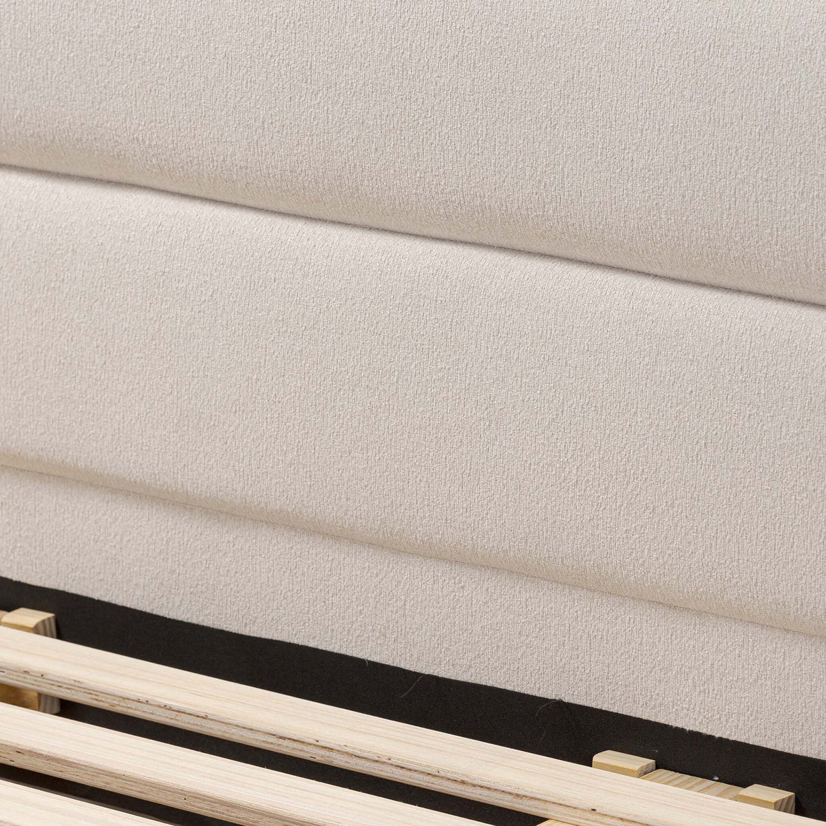 Daphne Bed - Crypton Wayfarer Snow