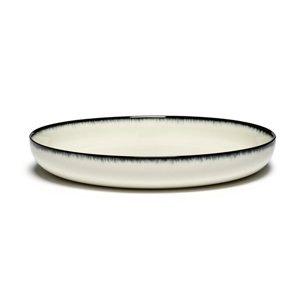 De Set of 4 High Plates Variation A - Off White &amp; Black, 10.63"W