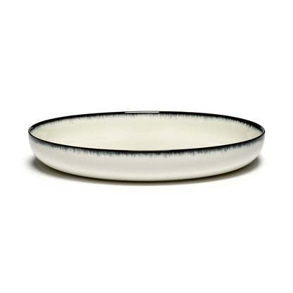 De Set of 4 High Plates Variation A - Off White &amp; Black, 10.63"W