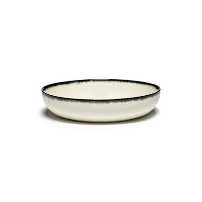 De Set of 4 High Plates Variation A - Off White &amp; Black, 7.28"W