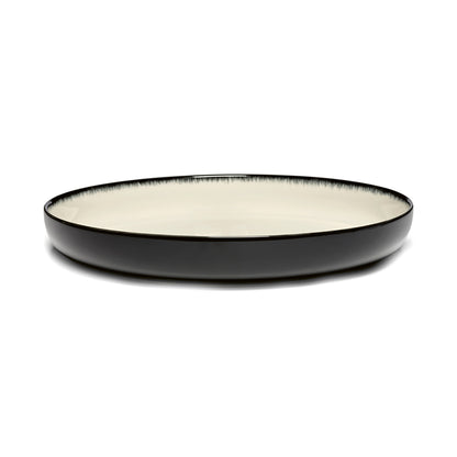 De Set of 4 High Plates Variation D - Off White &amp; Black, 10.63"W