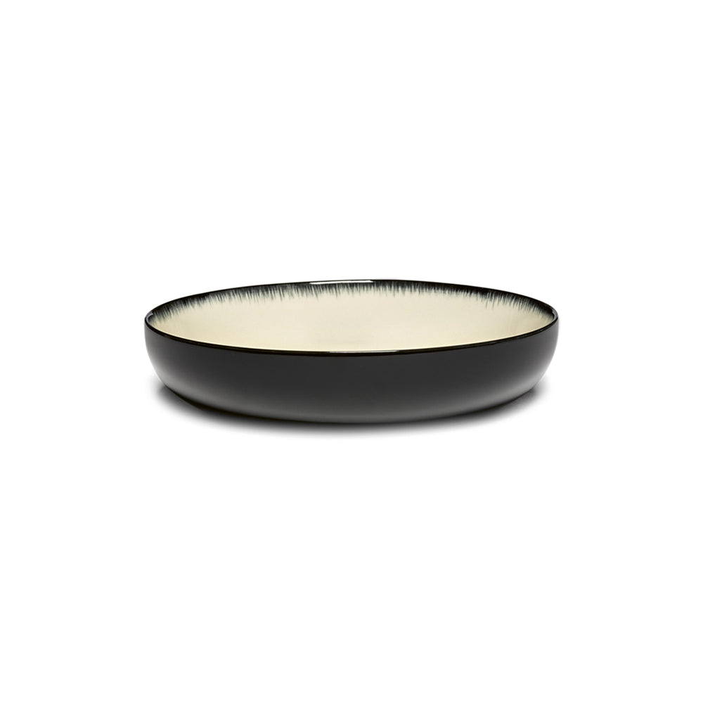 De Set of 4 High Plates Variation D - Off White &amp; Black, 7.28"W