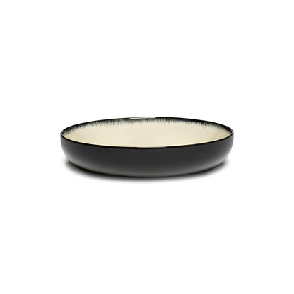 De Set of 4 High Plates Variation D - Off White &amp; Black, 7.28"W